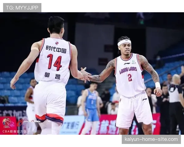 江苏防守篮板保护不力 给对手大量二次进攻机会